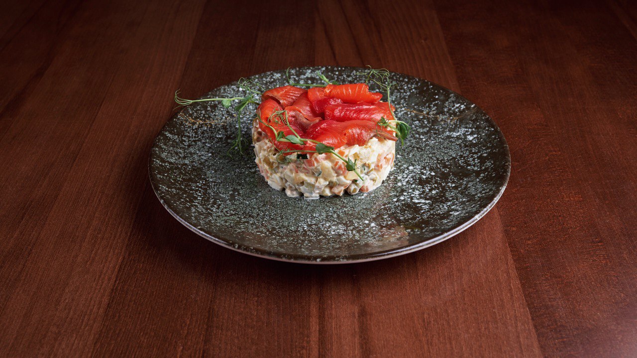 Оливье с гравлаксом